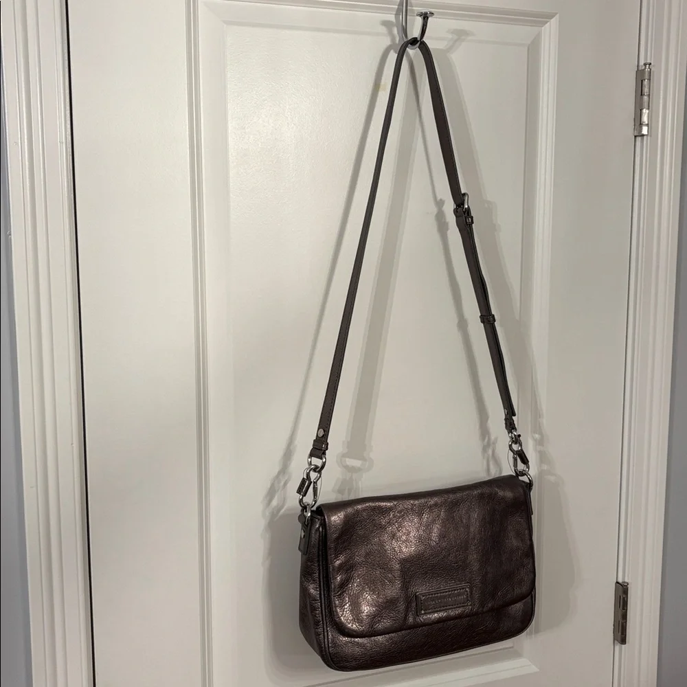 Marc By Marc Jacobs Metallic Leather Crossbody Bag - Picture 4 of 13